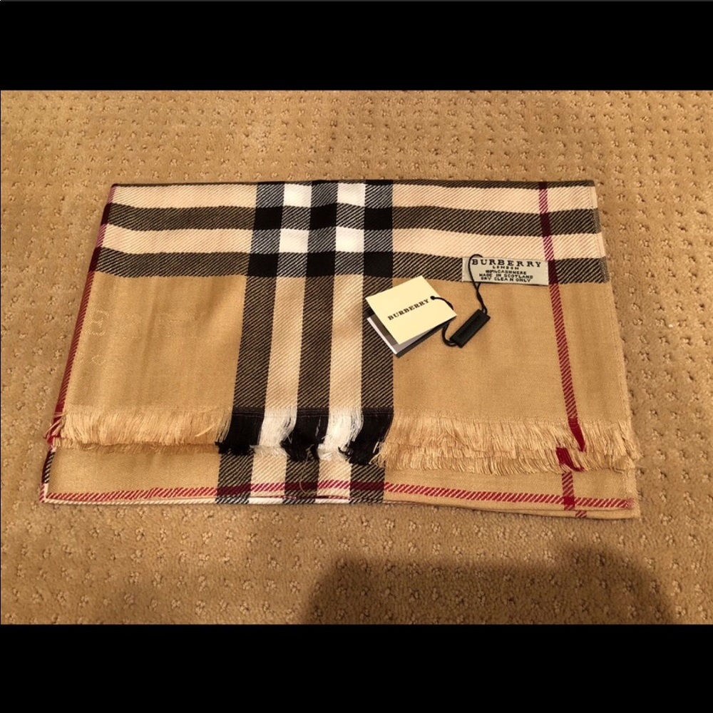 NWT Fashion 100% cashmere scarf